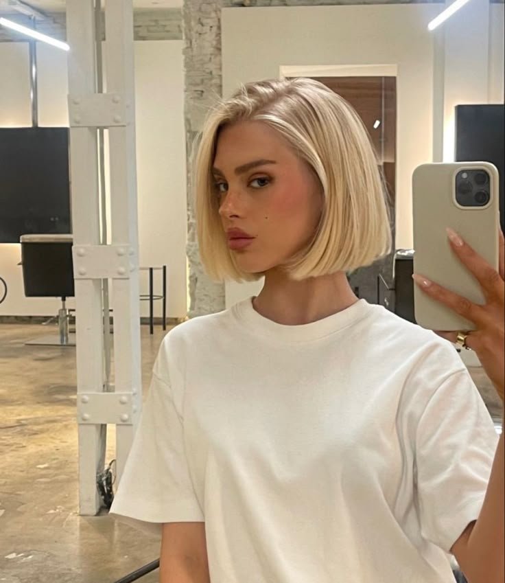 date night outfit Gleaming Blonde Bob Brilliance