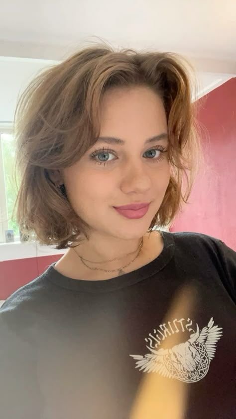 date night outfit Effortless Glamour: The Enchanting Tousled Bob